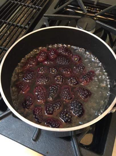 Let the sugar, water and blackberries simmer